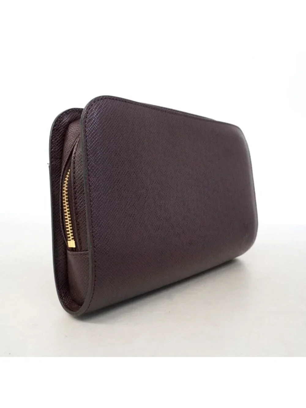 Louis Vuitton Clutch Taiga Baikal Acajou